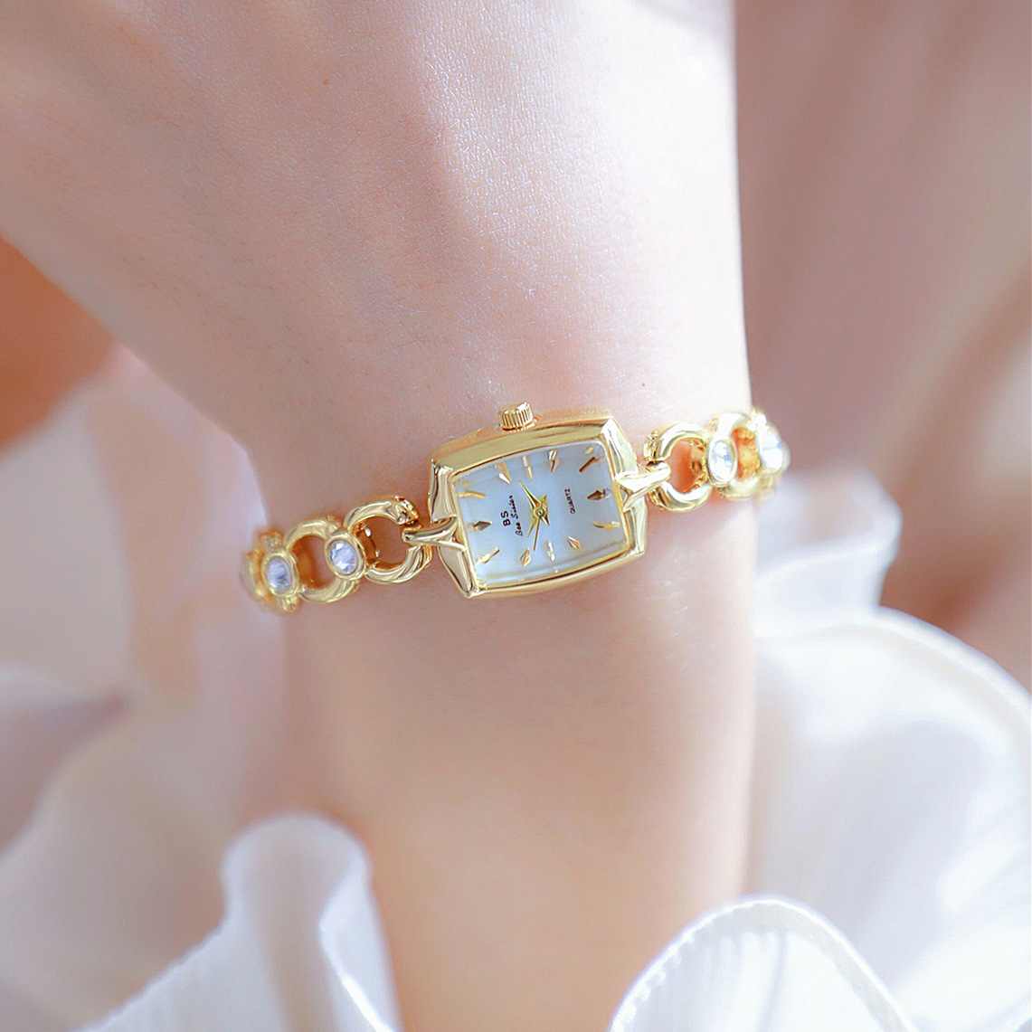 UTHAI İzle Kadınlar Için Işık  - Luxury Watch And Jewelry Brand incelemesi ve fiyatı