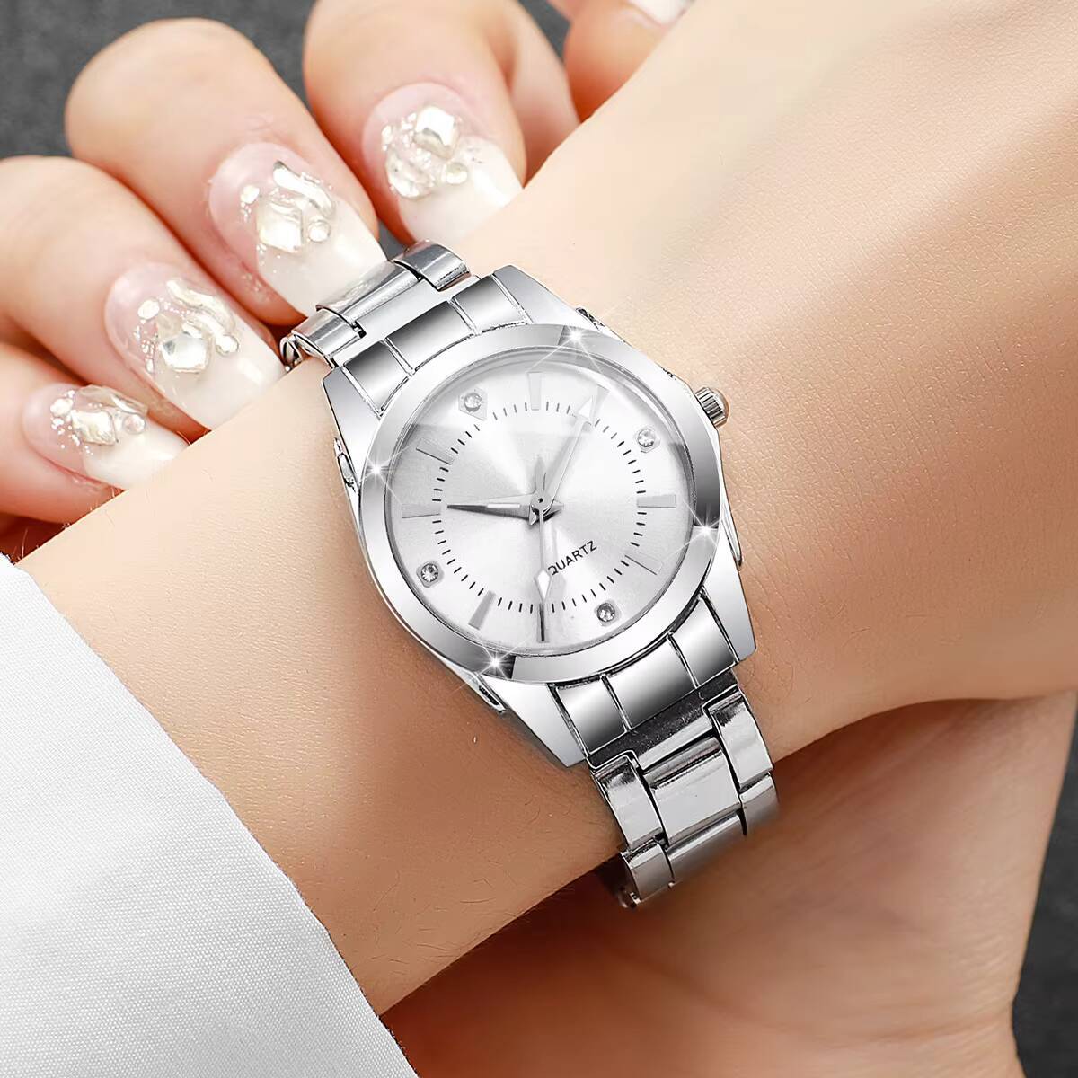 Lüks Rhinestone Kadın Saatler  - Luxury Watch Packaging Box incelemesi ve fiyatı