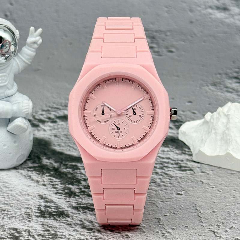 Ünlü Marka Sahte Üç Gözlü Kadr - Luxury Watch Life incelemesi ve fiyatı